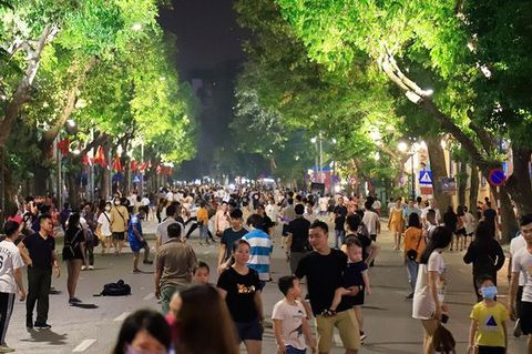 Hà Nội tạm dừng tổ chức các hoạt động lễ hội và tuyến phố đi bộ để phòng, chống Covid-19