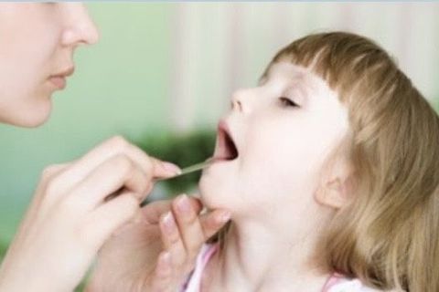 Viêm mũi họng cấp ở trẻ em vào mùa lạnh: Nguyên nhân - triệu chứng và hướng dẫn chăm sóc